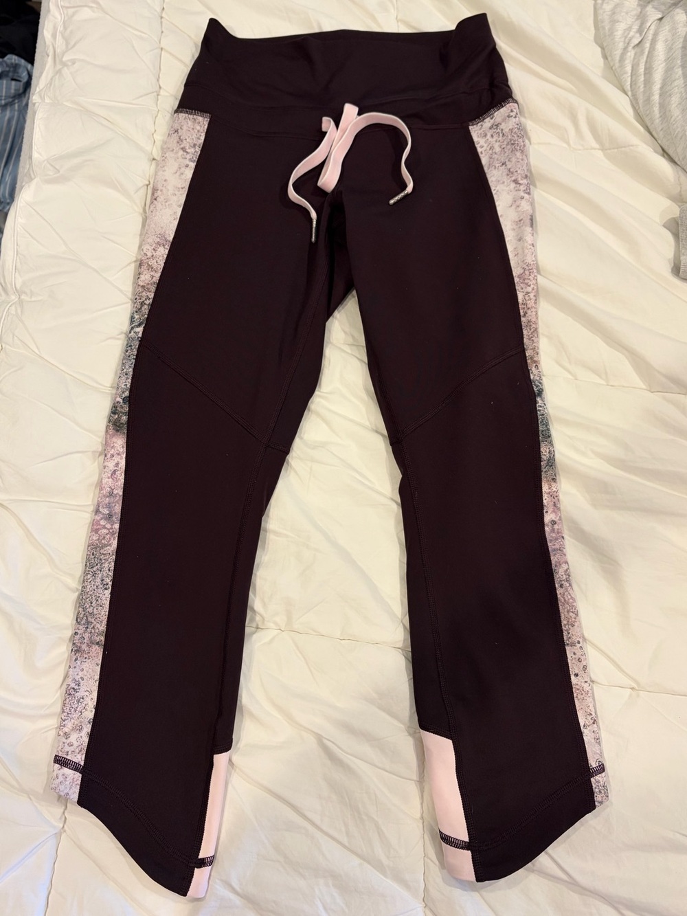 Lululemon purple cropped leggings